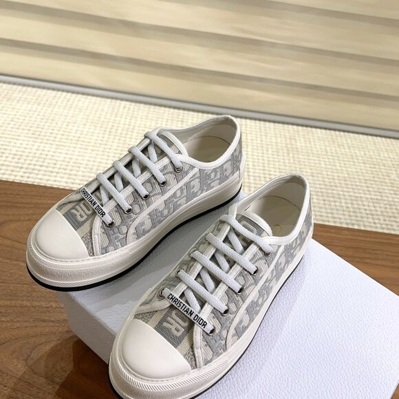 Dior Gray Sneakers with Rubber Toe Cap and Canvas Upper - Picture 4 of 9